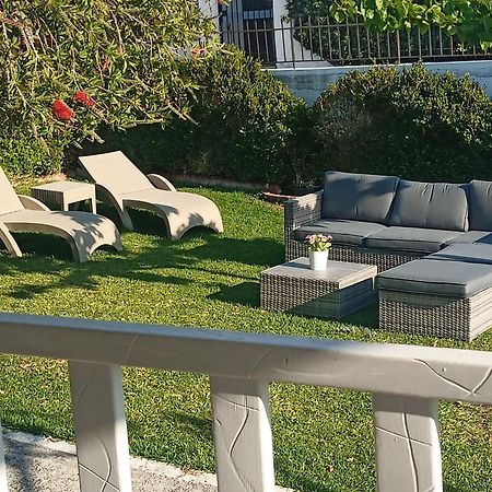 A&V'S Home Agioi Apostoloi  Luaran gambar