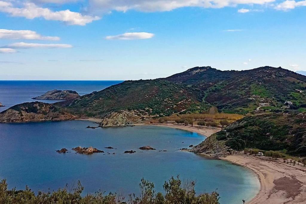 A&V'S Home Agioi Apostoloi  Luaran gambar