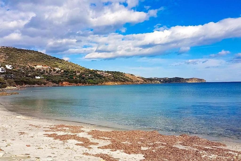 A&V'S Home Agioi Apostoloi  Luaran gambar